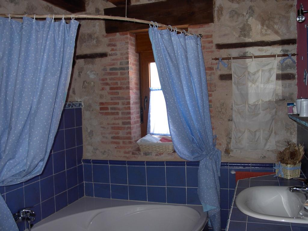 Casa Rural Pincherres Mata de Quintanar Ruang foto