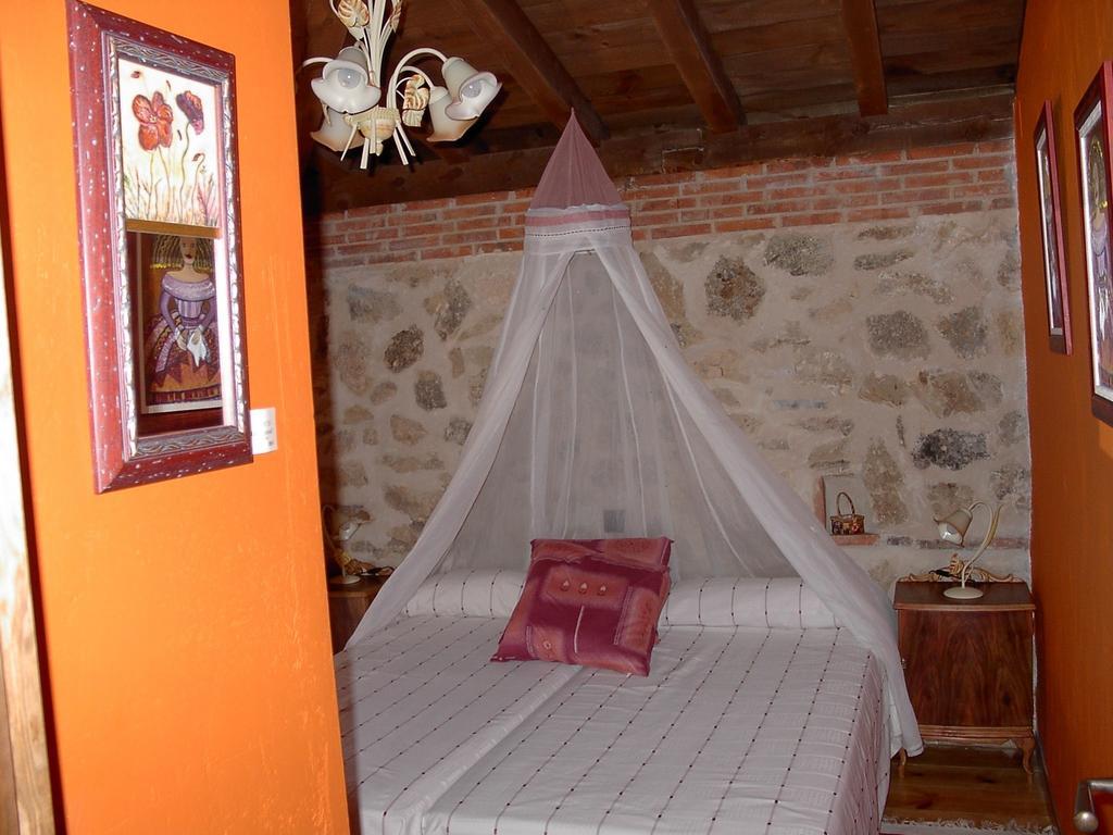 Casa Rural Pincherres Mata de Quintanar Bagian luar foto